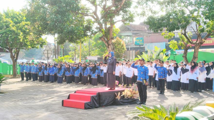 Upacara Peringatan Hari Pendidikan Nasional Tahun 2025